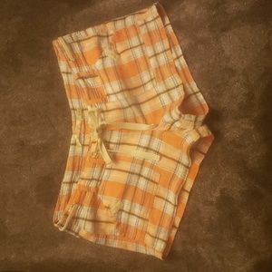 Women's Tyte Linen plaid shorts size 9